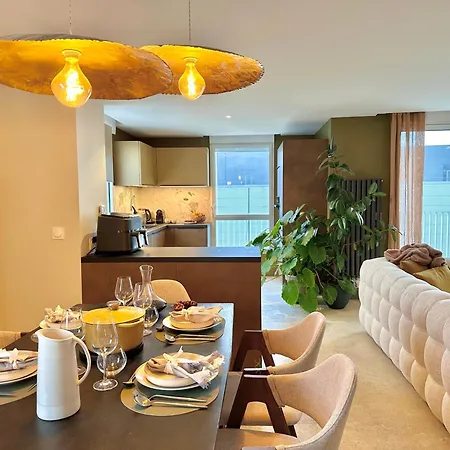 Apartament Sejour Paisible A Bordeaux, T3 Elegant Avec Parking Bordeaux