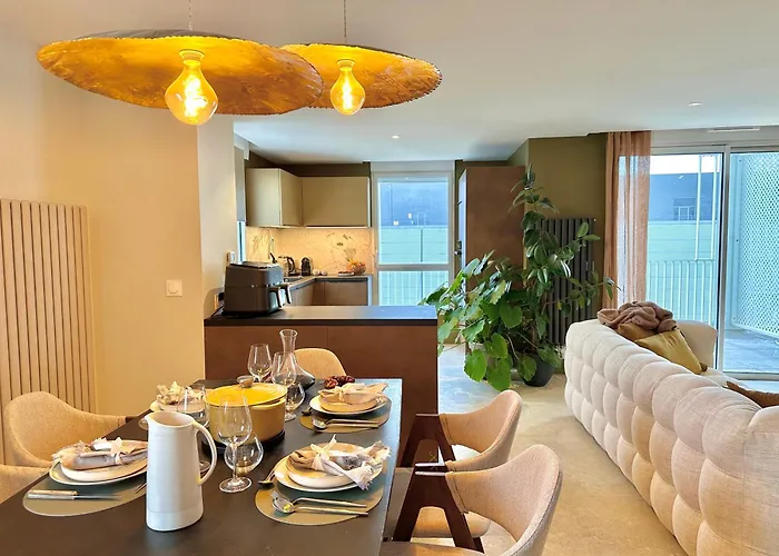 Апартаменты Sejour Paisible A Bordeaux, T3 Elegant Avec Parking Бордо