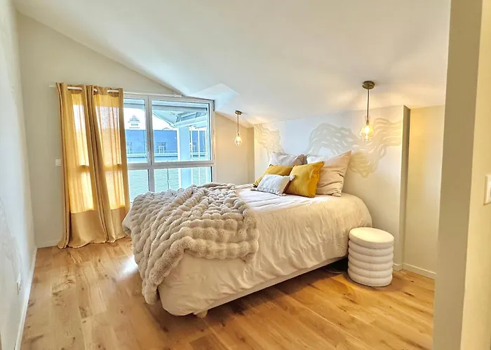 Sejour Paisible A Bordeaux, T3 Elegant Avec Parking Апартаменты Бордо